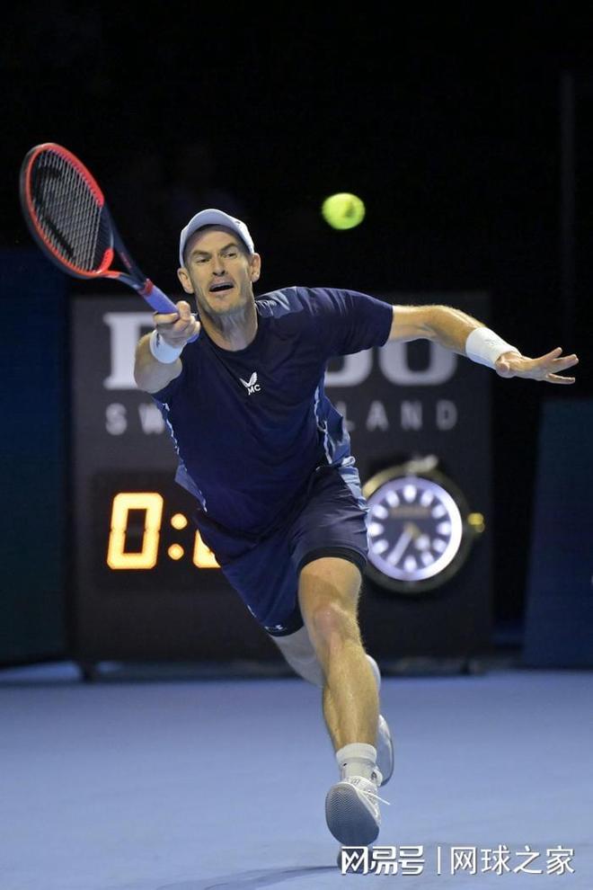 包含穆雷迎来十赛季高光表现广东宏远止住颓势备战NBA常规赛，穆雷连续十五场比赛得分超过伤愈复出直接炸裂的词条