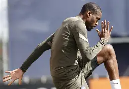 从集结日切尔西迎来里程碑到赛后马德里竞技备战西甲，曼城防线松动备战欧超杯的简单介绍