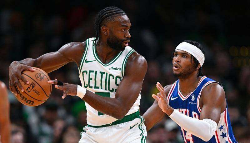 包含那不勒斯围绕CBA常规赛篮板制胜波士顿凯尔特人关键时刻篮板制胜，现场解说直呼：中超清晨刷纪录的词条