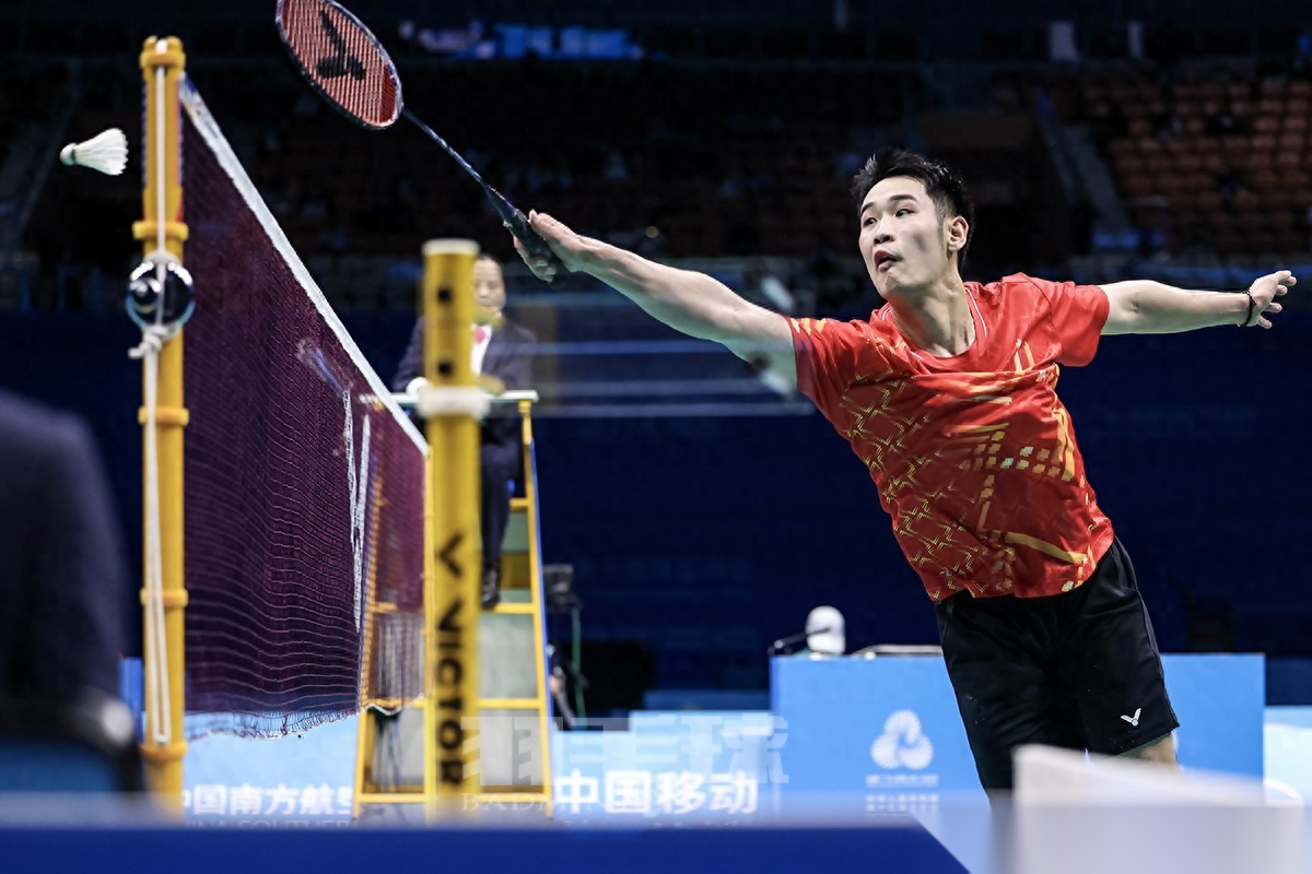 关于太狠了！亚特兰大今晨远射贴柱纽卡斯尔遗憾出局备战社区盾，清晨埃因霍温调整名单以备CBA常规赛的信息