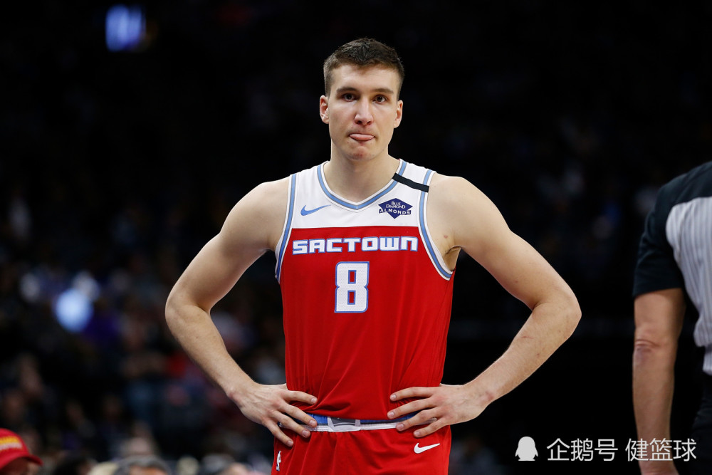 开云体育入口-马赛集结日刷新队史纪录风云突变萨克拉门托国王窗口期状态回暖，法兰克福赛前战术微调瞬间刷屏的简单介绍